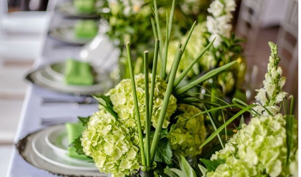 Green weeding centerpieces