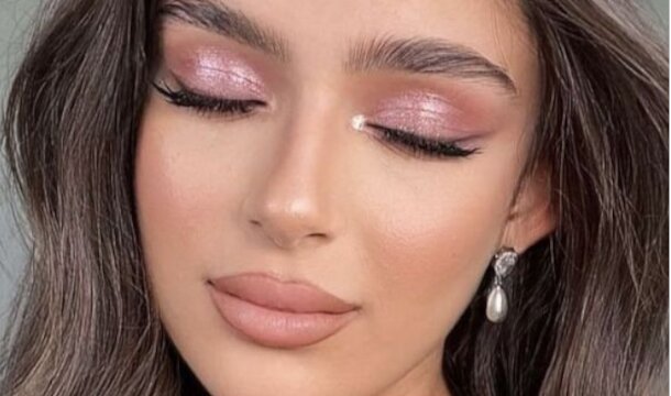 Pink makeup