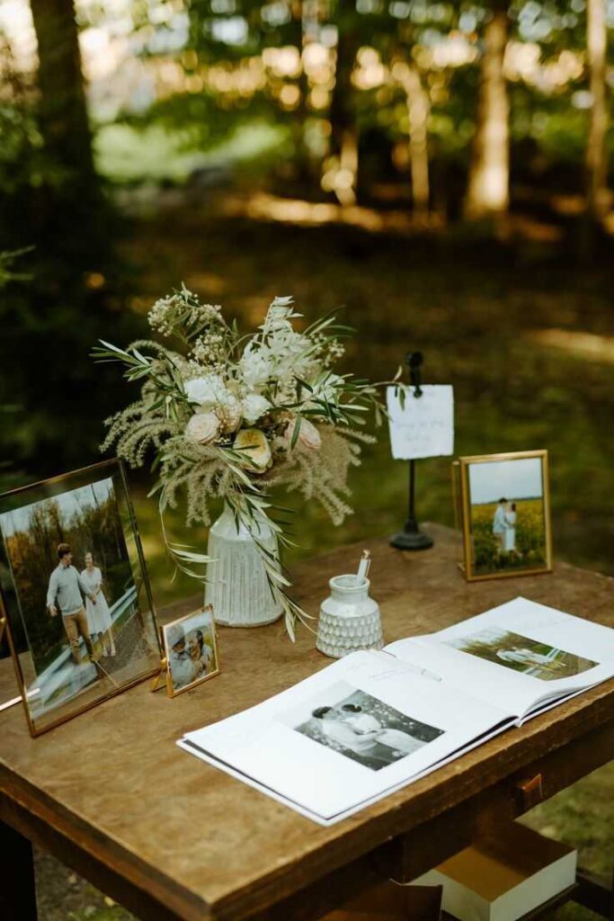 Guest book bouquet