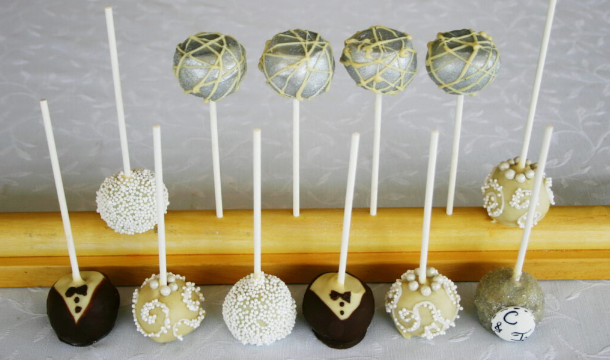 Cake pops at wedding