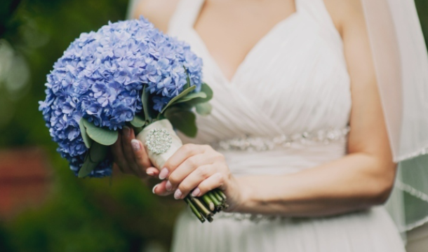 Single bloom bouquet