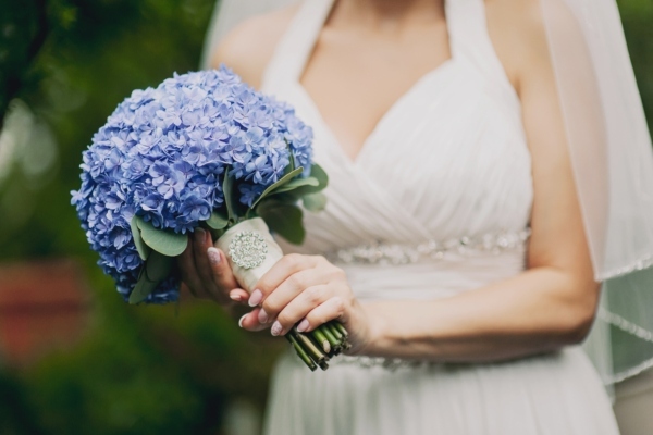 Single bloom bouquet